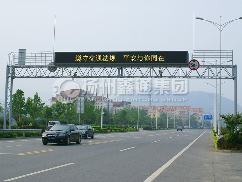 LMJ-013，桁架式情報(bào)板門架，龍門架